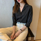 Chic Women’s Broadcloth Shirt: Your Go-To for Casual Comfort