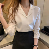 Chic Women’s Broadcloth Shirt: Your Go-To for Casual Comfort