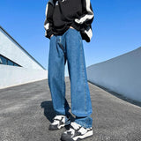 Classic and Cool: Men’s Vintage Straight Jeans for Everyday Wear