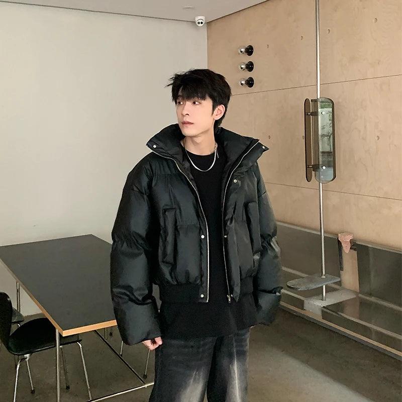 Men's Short Parkas: Urban Style with Pockets for Cold Days